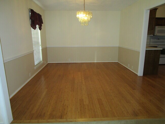Photo - 1613 Bozman Rd