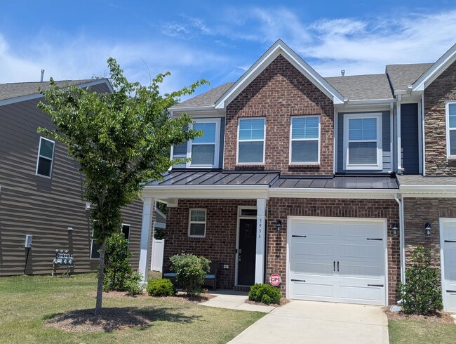 3 Bedroom Townhouse in Harrisburg with Garage - 3 Bedroom Townhouse in Harrisburg with Garage