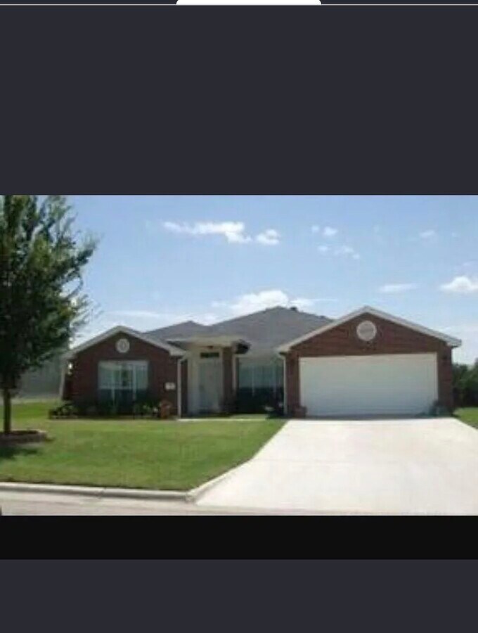 Photo - 111 E Great Plains Trail