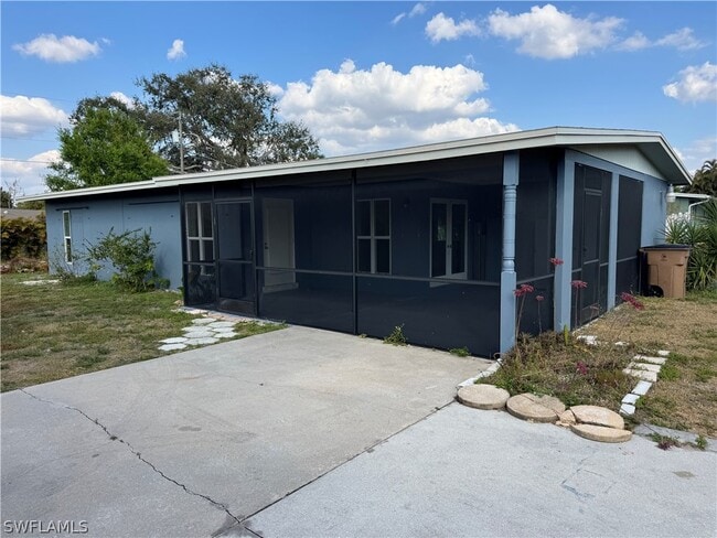 Photo - 345 Georgia Ln