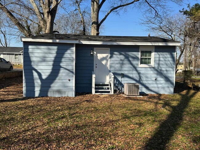 Photo - 27 Domineck St