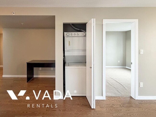 Photo - Tandem 2 BR APT Rental 1706-4182 Dawson St Burnaby: VADA Unit 1706