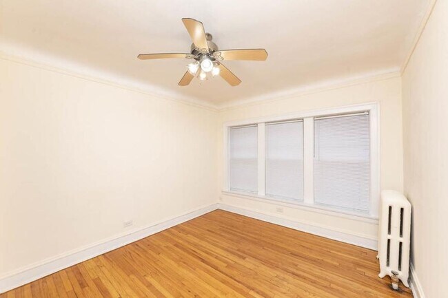 Photo - 2 bedroom in Evanston IL 60202 Unit 2W