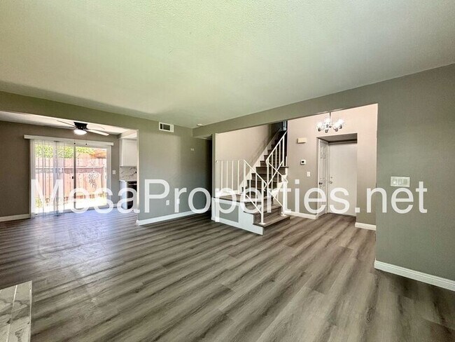 Photo - 1749 E Fairfield Ct Unit 1