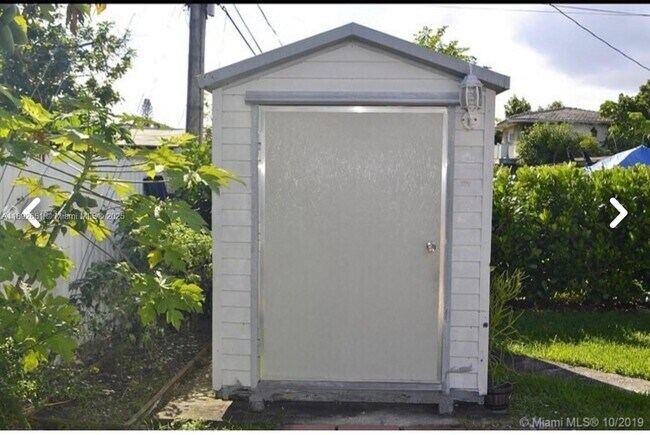 Photo - 2400 SW 62nd Ave