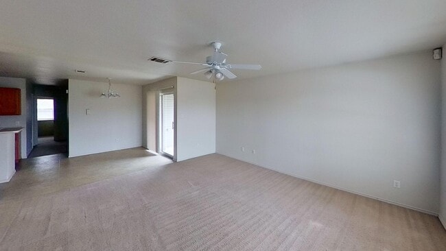 Photo - 305 Creek St Unit B