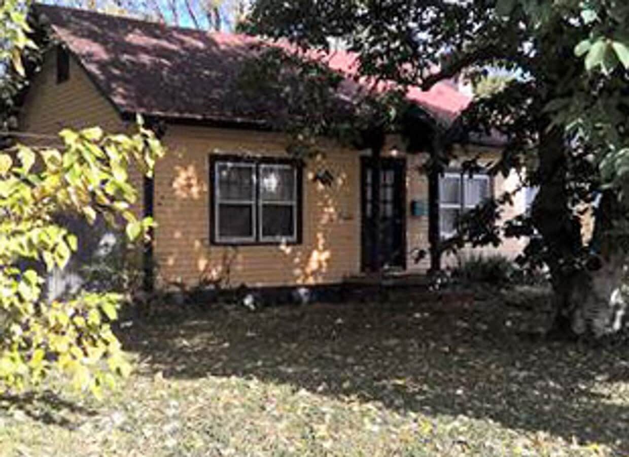 Photo - 901 N Limestone