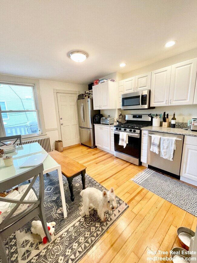 Photo - 145 L St Unit 2
