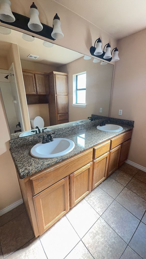 Photo - 5001 Autumn Valley Dr Unit A
