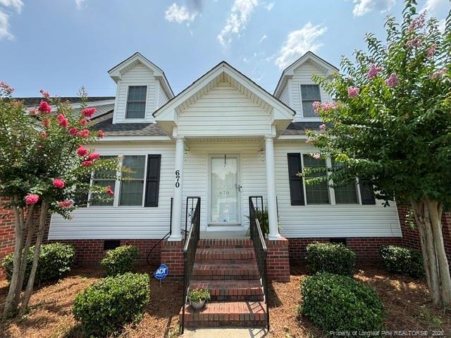 Photo - 670 Amberdale Cir W
