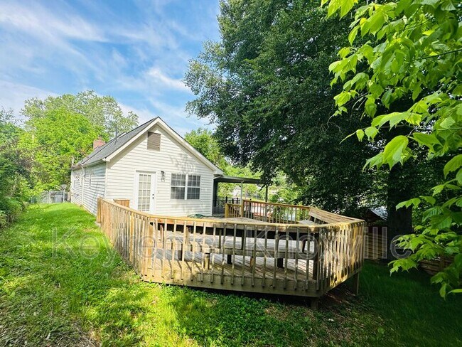 1828 Buford St Unit 1 bed / 1 bath unit 2