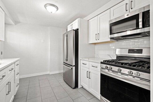 Building Photo - 94 North St Unit 94