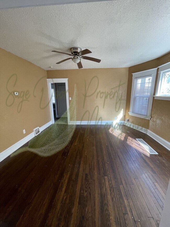 Photo - 3618 Roberts Street Unit A