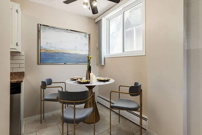 Photo - Sunalta Place