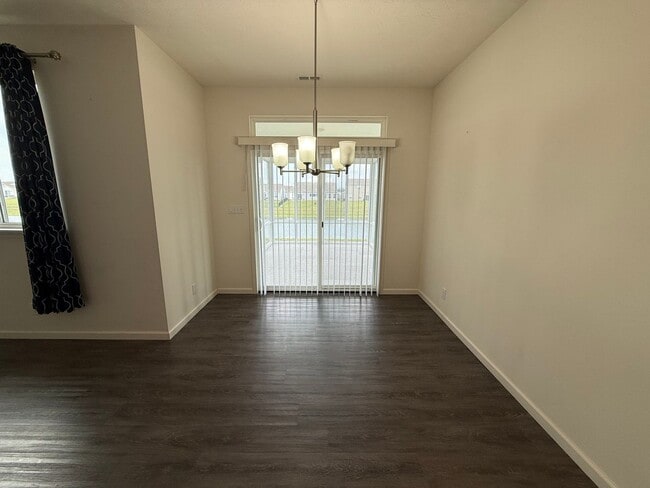 Photo - 3 Bed 2 Bath Home!