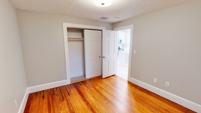 Photo - 267 E Cottage St