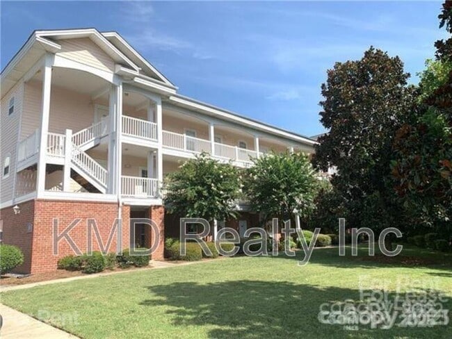 Building Photo - 9321 Meadow Vista Rd Unit 201 Rental