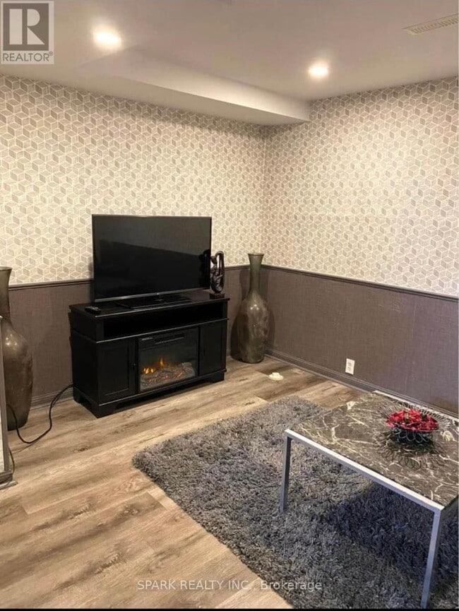 Photo - 6395 Millers Grove