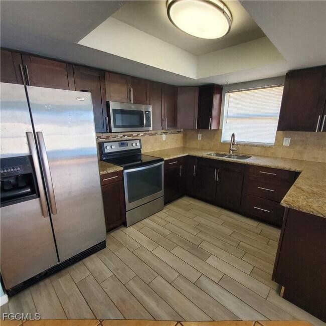 Photo - 421 Hancock Bridge Pkwy