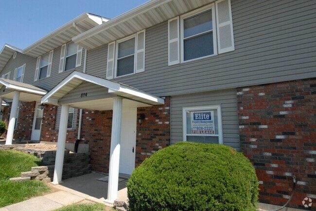 Building Photo - Coming soon in St Peters Rental