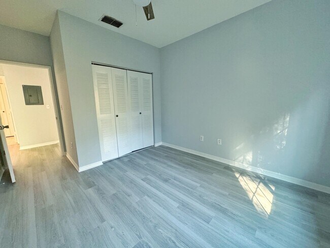 Photo - 615 Fairway Dr Unit 304
