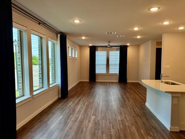 Photo - 1300 Ethan Dr