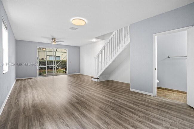 Photo - 2167 Hacienda Terrace