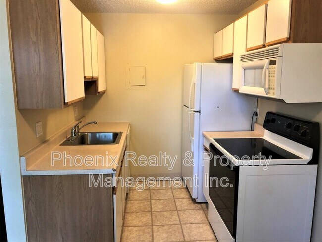 3393 Madison Ave Unit W328