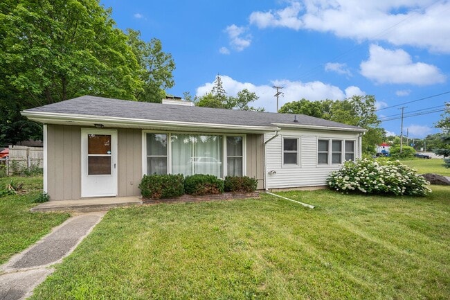 Photo - Charming, remodeled 2-Bed/1-Bath ranch style home- $1499