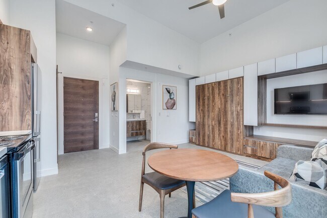 Photo - 1170 Barclay St Unit 402