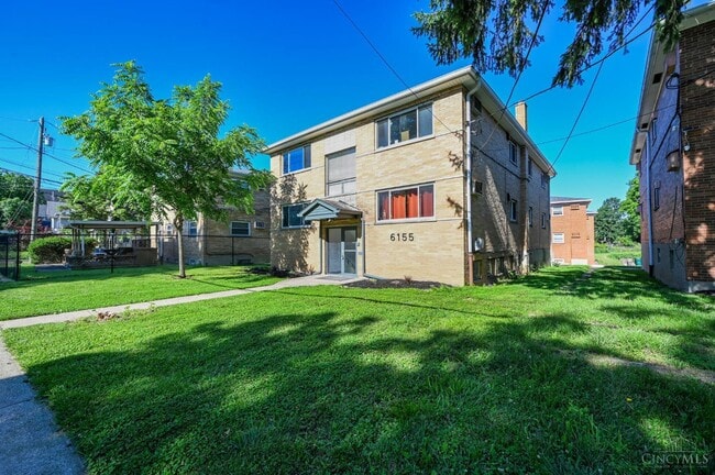Photo - 6155 Ridge Ave Unit 2