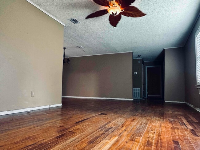 Photo - 2411 East George Richey Road