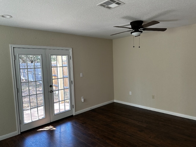 Photo - 804 N 10th St