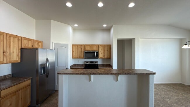 Photo - Great Home in Windsor