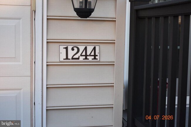 Photo - 1244 Rosemont Terrace