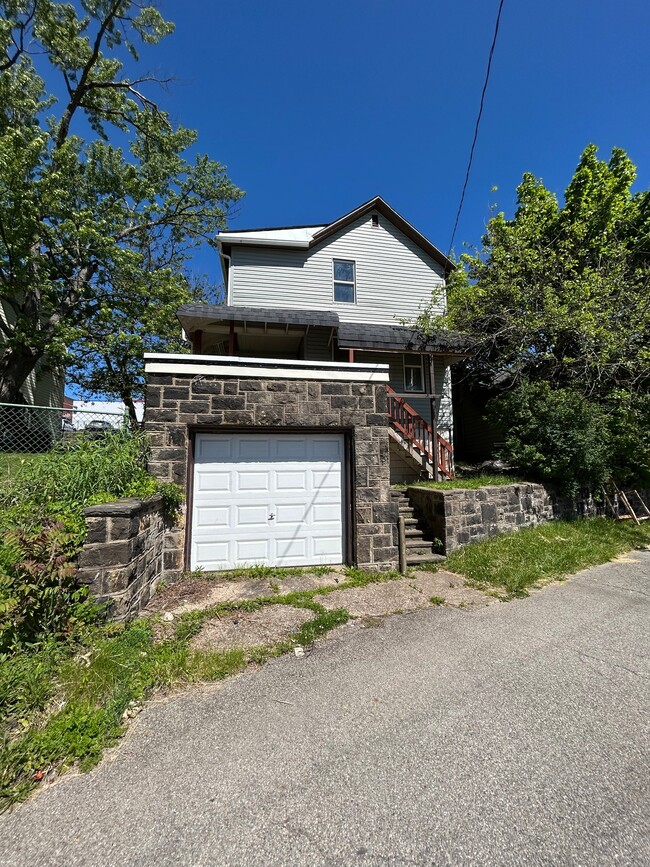 Photo - 414 S Washington St