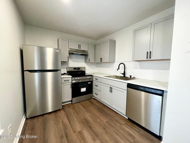 Photo - 215 E Ormsby Ave Unit 4