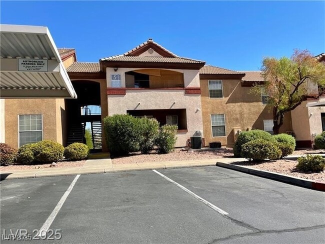 Building Photo - 231 W Horizon Ridge Pkwy Unit 514 Rental
