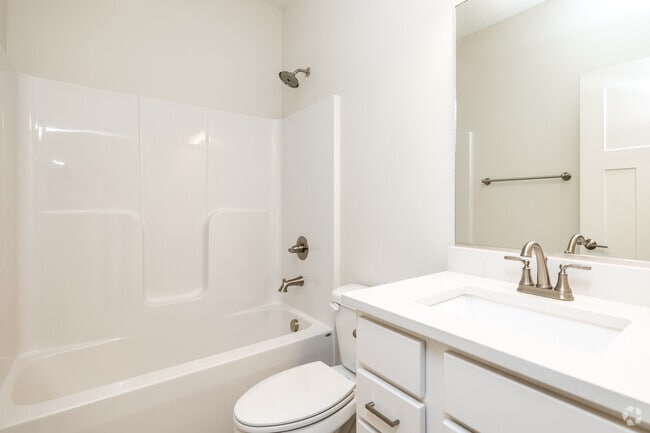 4BR, 2.5BA - 3,000 SF