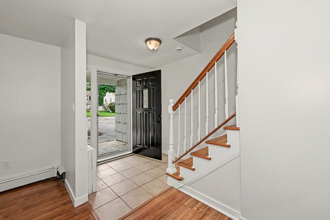 Photo - 44 Barmore Dr W