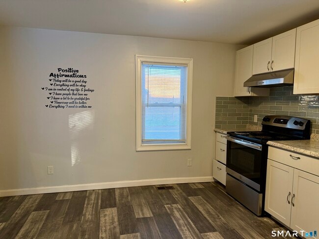 Photo - 67 Mechanic St Unidad 1