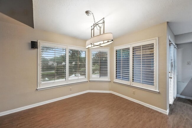 Photo - Beautiful 3 Bedroom Condo Overlooking The Canal!
