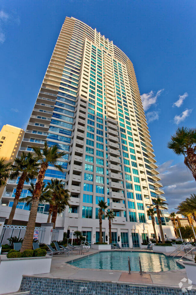 Building Photo - 38th Floor Of Sky Las Vegas Rental