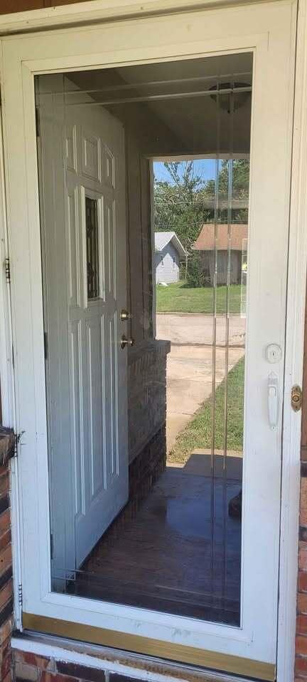 Photo - 918 S Luster Ave