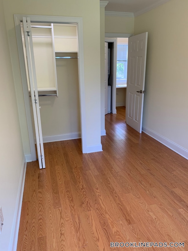 210 Gerry Rd