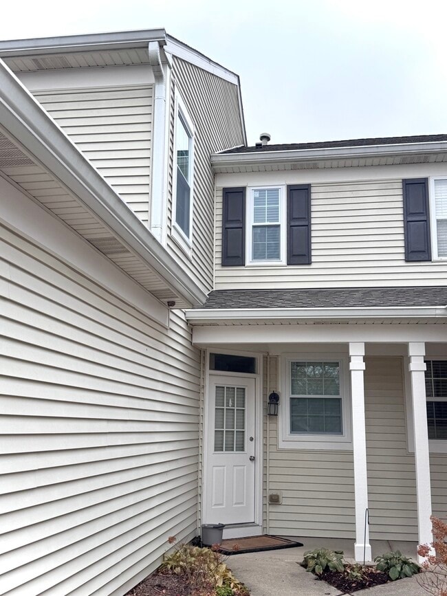 Photo - 2350 Sheehan Dr