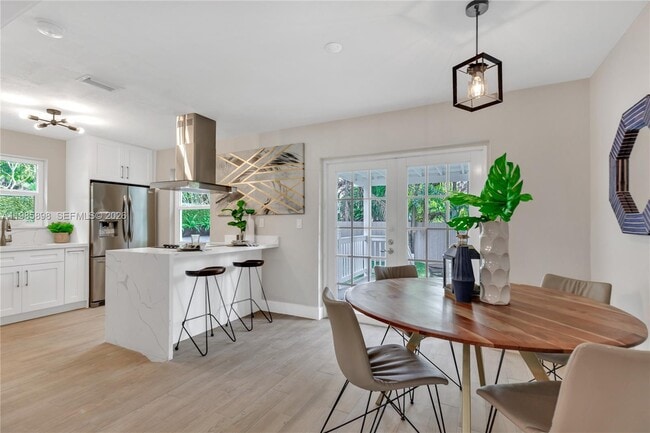 Photo - 1045 NE 84th St