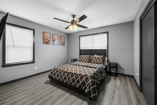 Photo - 4406 Edison St