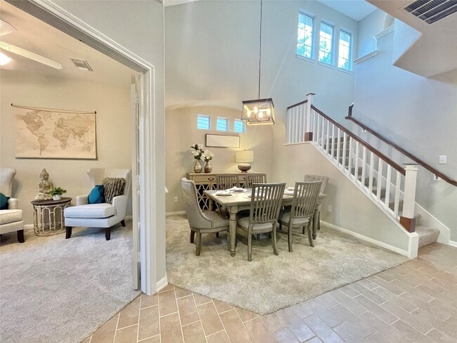 Photo - 46 Flickering Sun Ct