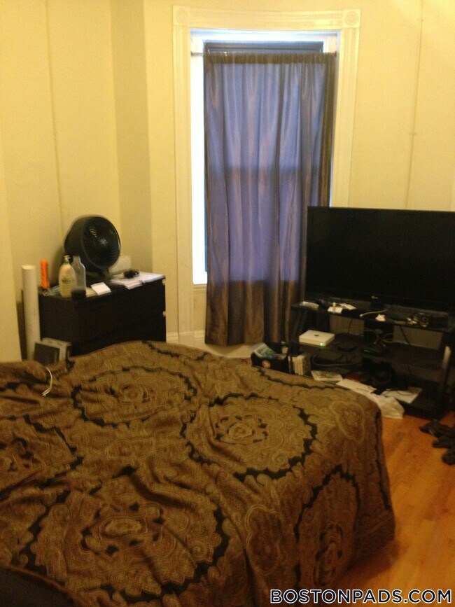 Photo - 315 Huntington Ave Unit 4A